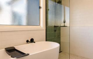Ocean View Holiday Home - Easy Access to Hobart - 6