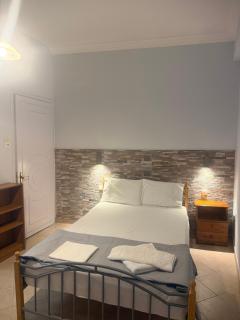 Apergis Rooms - 9