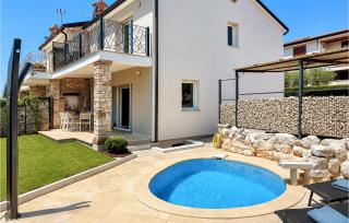 Beautiful Home In Buzinija - 4