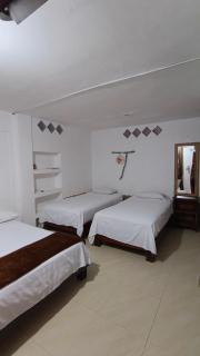 Hostal Fragata Puerto López - 3