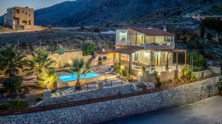 Aeriko Villa with Private pool - Where mountains meet the sea - 0