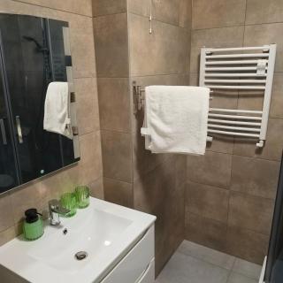 Słoneczny Apartament Panorama 5 7 z Widokiem na Jezioro i Góry - 1