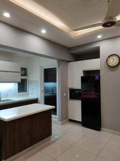 LMY High Rise Executive Hotel Apartments Islamabad Opposite Centaurus Mall - 3