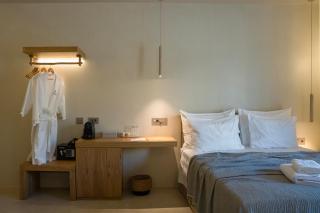 Lithos Luxury Suites - 4