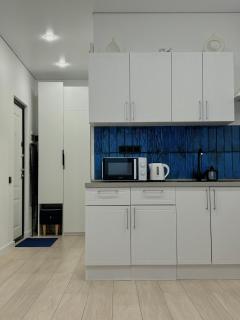 minimalistic blue apartments рядом Aport Mall East - 3