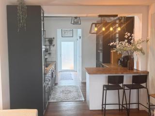 Hesketh Hideaway 1 - 6