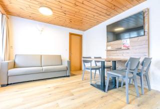First Apartment - Aare Jungfrau AG - 1