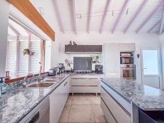 Villa 4 étoiles superbe vue mer, plage à 400m, piscine privée, lisière de forêt - 3