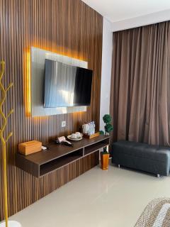 Queens Villa - 4