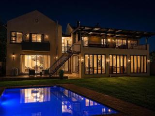 River front holiday home - Rolo Whispering Waters - 0