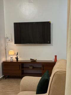 Stay with Alarinka- An En-suite room in the heart of Kigali - 4
