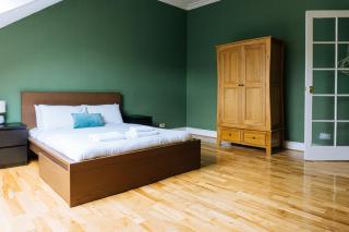 Grade A listed 2 Bedroom In Edinburgh - 8