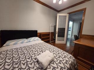 Executive Room in North York Centre - 5
