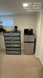 Large Room with Private Bath in Pentagon City - Walk to METRO - 2