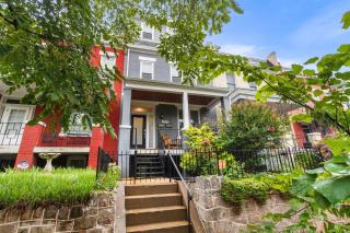 Sojourn Sleek 3BD in the Heart of Capitol Hill - 7