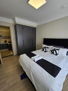 Chic&Elegant 1BR in Lavington with all Amenities! - 6