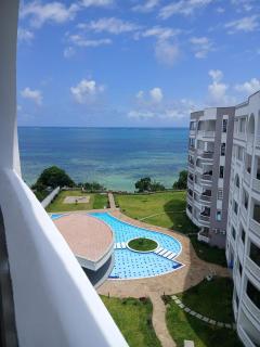 Nyali Beachfront Wave Two Bedrooms Luxury Suites - Mombasa - 2