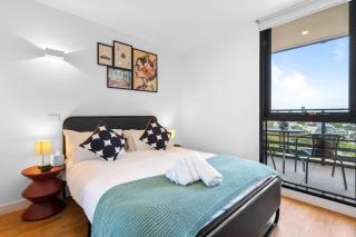 Walk to Melb Uni Hospital CBD Free Parking - Melbourne - 1