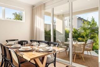 3BR Family Home Near Scarborough Beach Perth - 4