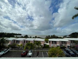 Charmant Duplex vue mer,résidence avec piscine , commerces à pied - 9