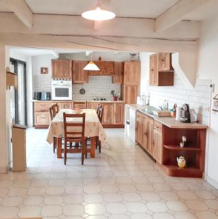 Maison avec piscine privée à Caromb, idéale pour famille - 8