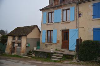 Maison accueillante à Saint-Amand-en-Puisaye avec jardin - 1