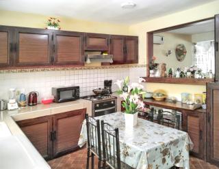 Spacious house in Grand Baie with shared pool - 8