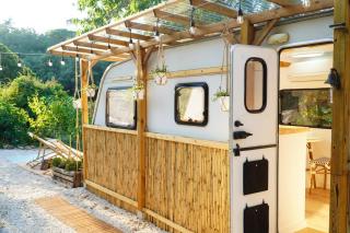 Cherry Tree Caravan - 3