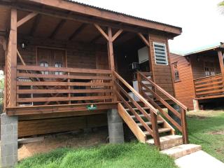 Chalet charmant à Bouillante avec piscine partagée - 0