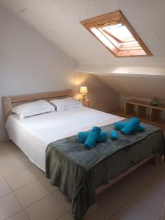 Modern studio in Saint-Nicolas, 35m², city view, parking - 3
