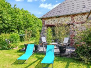 Charmante Maison à Fort-Moville avec Terrasse Privée - 1