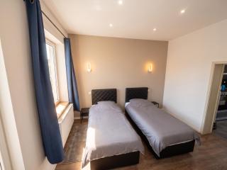 Modern Apartment in Molenbeek-Saint-Jean / 77 m² / Parking - 5