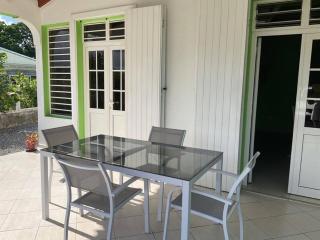 Maison élégante au Moule avec terrasse ensoleillée - 5