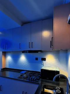 De Pointe Luxury new 2 Bedroom Apartment - 2