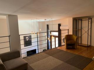 Elegant Studio in Cagliari, 60 m² with balcony and view - 4