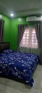 PAUL's PLACE - 1