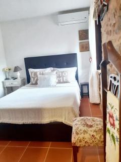 Charming House in Parada + Fireplace - Parada - 8