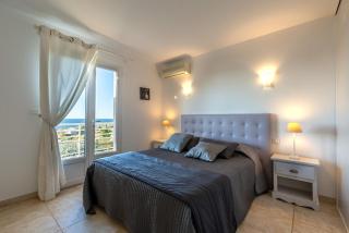 Villa avec Vue Panoramique et Piscine Privée à Corbara - 2