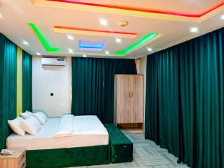 Joebrown Palace Hotel & Suite - 2