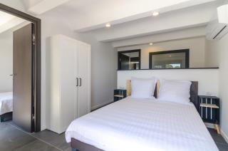 Seaside villa in Lloret de Mar with garden and pool view - 1