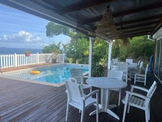 Villa spacieuse avec piscine au Gosier - Vue sur mer - 0