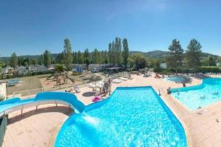 Bungalow charmant à Condrieu avec piscine partagée conviviale - 1