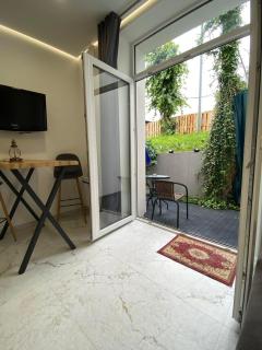 T46 Studio Apartments - 0