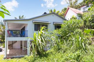Maison confortable avec vue sur mer à Sainte-Rose + jardin - 1