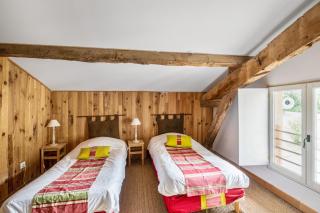 Villa spacieuse avec piscine privée, à Salies, 250 m², 6 chbres - 4