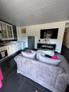 Appartement charmant à Sainte-Rose, 60m² + piscine - 9