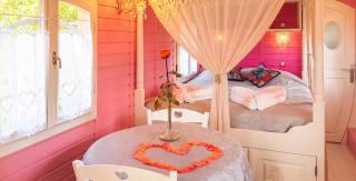 Bungalow cosy à Bussac-Forêt avec piscine partagée 15 m² - 4
