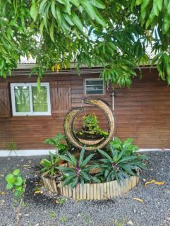 Bungalow charmant à Le Moule avec piscine et jardin - 2
