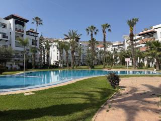 Elegant Marina 2BR Apt - 1