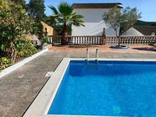 Bright Villa in Vidreres with Private Pool and Jacuzzi - 1